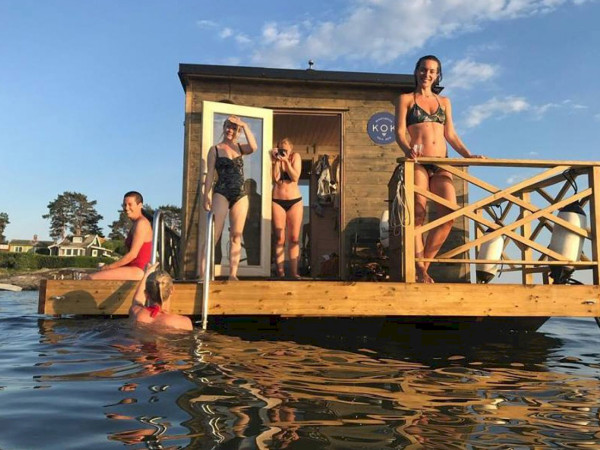 People enjoying them selves at the sauna boat KOK in Oslo. Photo
