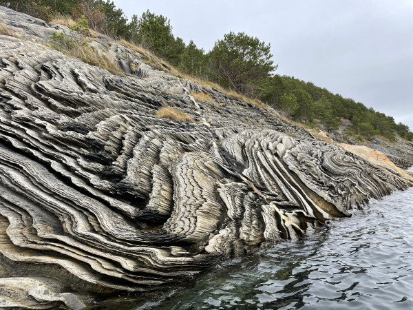 Strange rock formation at Saltstraumen. Photo